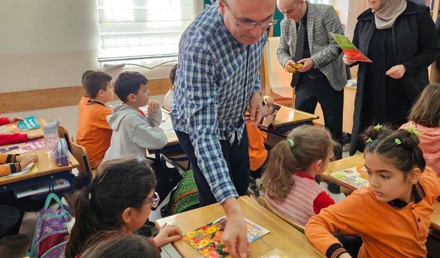 Hisarcık’ta anlamlı proje: Bir Okul Bir Kitap Kardeşliği