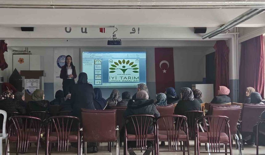 Kütahya Domaniç’te Kadın Kooperatifi Üyeleri Eğitimde Buluştu