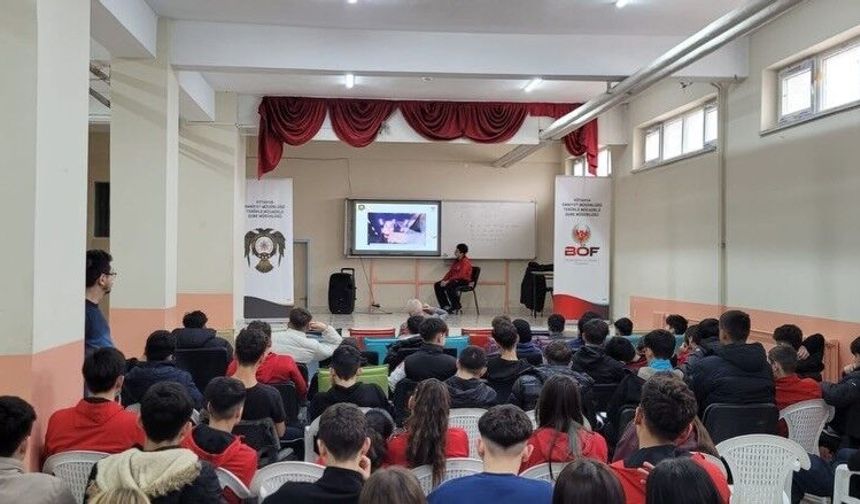 Kütahya’da öğrenciler için güvenli gelecek buluşması