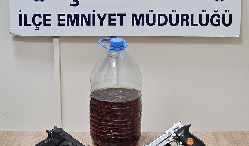 Polis denetiminde şok bulgu: İş yerinden silah çıktı