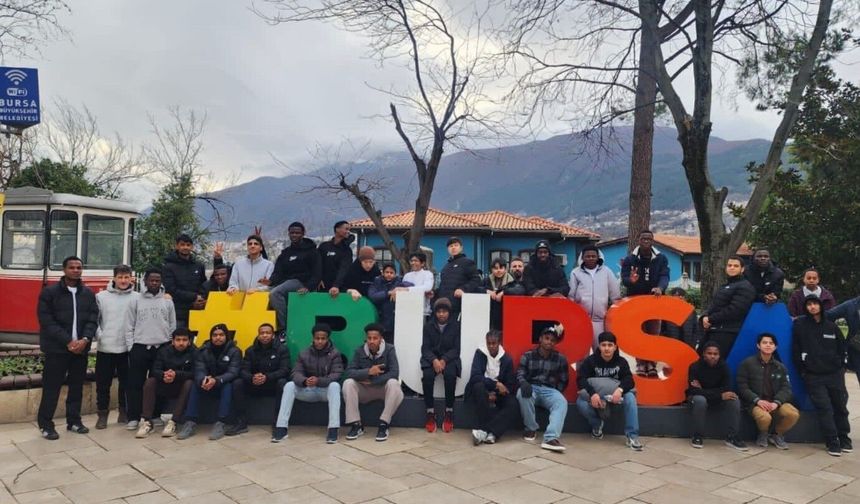 Uluslararası öğrenciler Bursa'nın tarihi ve kültürel mirasını yerinde tanıdı
