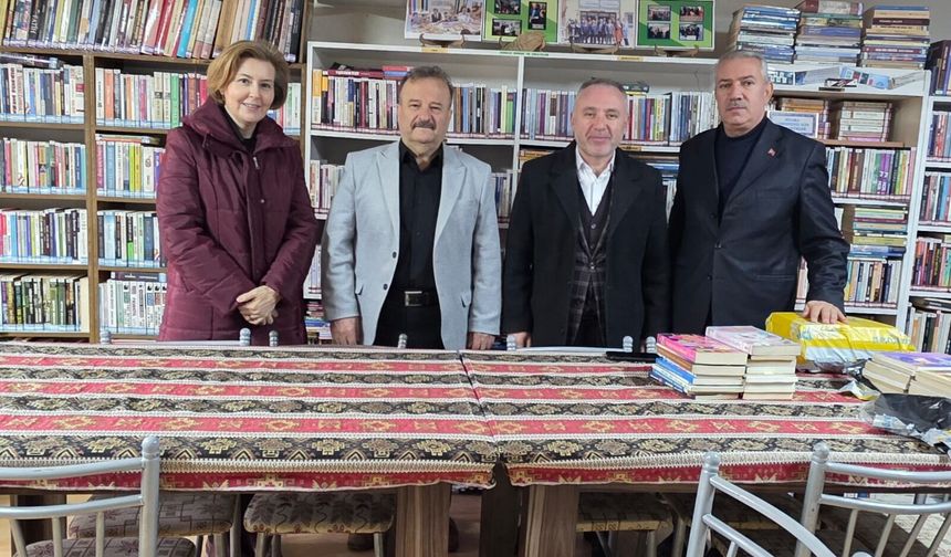 AK Parti heyeti Kütahya’nın kültür ve eğitim öncüleriyle buluştu