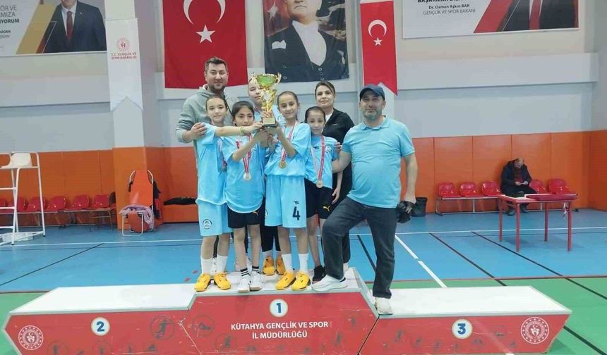 Hisarcık Şehitler Ortaokulu’ndan badminton’da gururlandıran sonuç