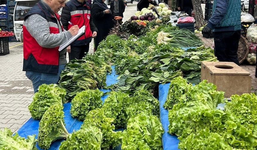 Kütahya Simav’da zabıta harekete geçti: Pazar denetimleri devam ediyor
