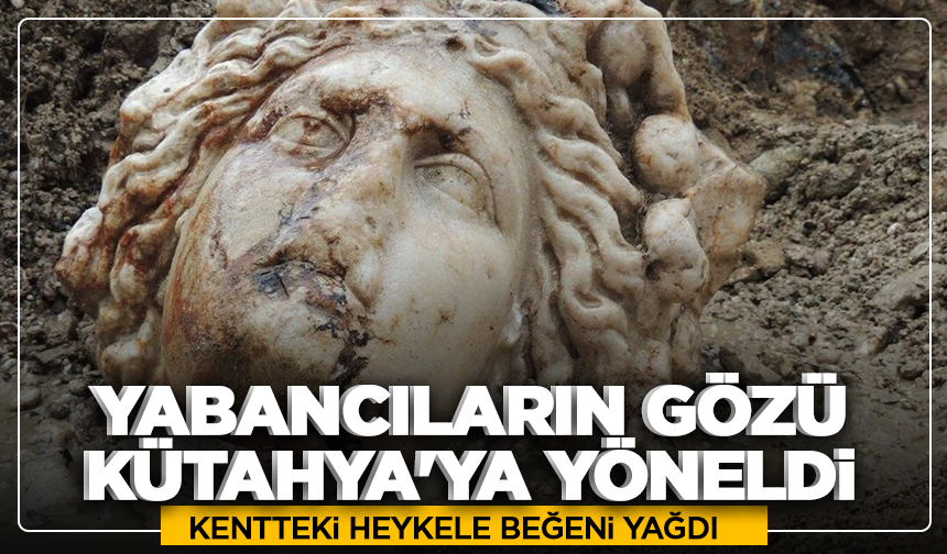 Yabancıların gözü Kütahya'ya yöneldi: Kentteki heykele beğeni yağdı