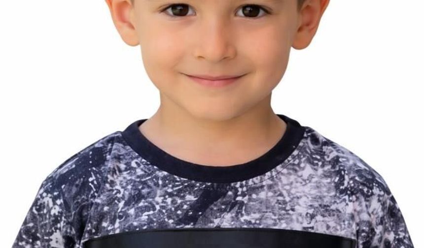 Sahil yolunda facia: Kamyon, 4 yaşındaki miniği ezdi