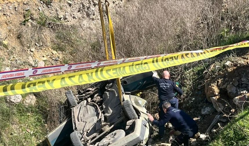 Kütahya'da facia: Aracın çukura uçtuğu kaza iki can aldı!