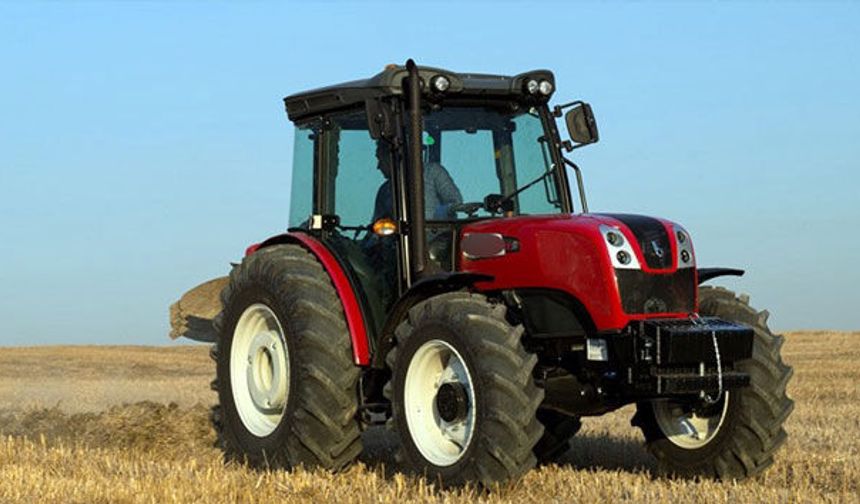 Traktör ile manevra yaparken yanlışlıkla kızını ezdi