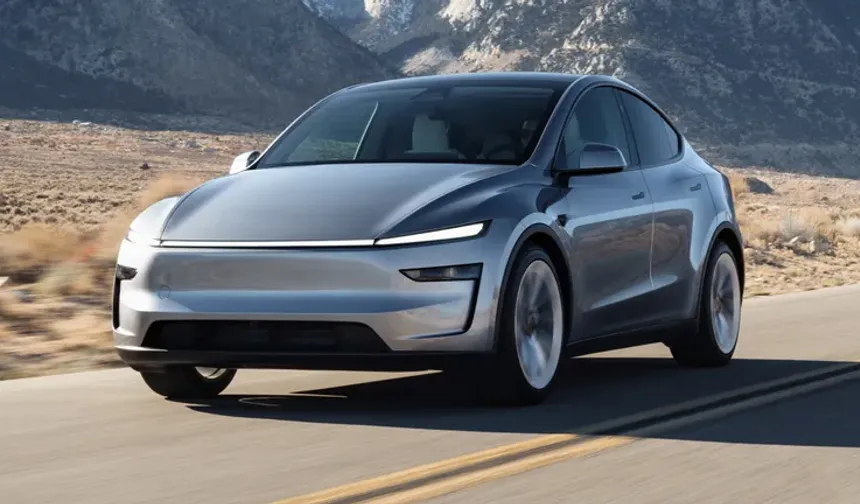 Tesla 2026 bahar güncellemesi neler getiriyor? Otonom sürüş ve yapay zeka dönemi başladı
