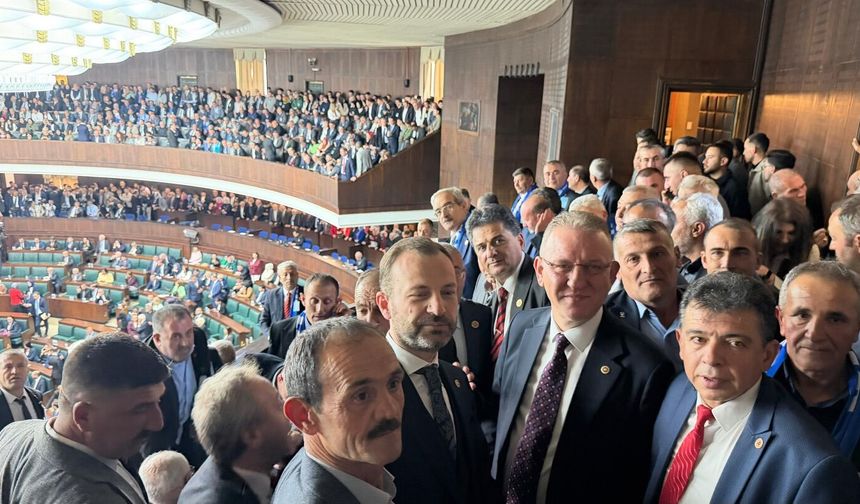 TBMM’de dikkat çeken tablo: Kütahya heyeti tam kadro katıldı