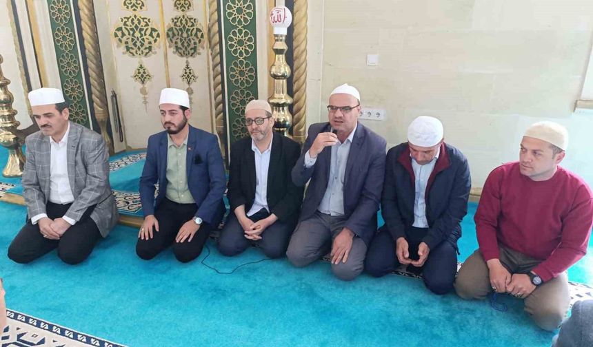 Kutsal yolculuk öncesi duygusal anlar: Selendi’de uğurlama