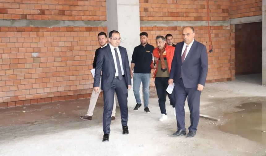 Tavşanlı’da merak edilen proje: Kaymakam Özdemir sahaya indi