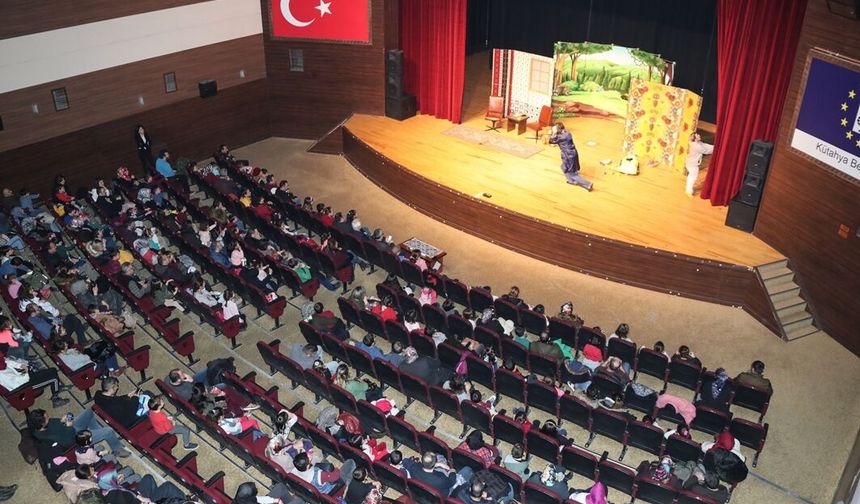 Kütahya'da ücretsiz eğlence: Tiyatro oyununun tarihi açıklandı