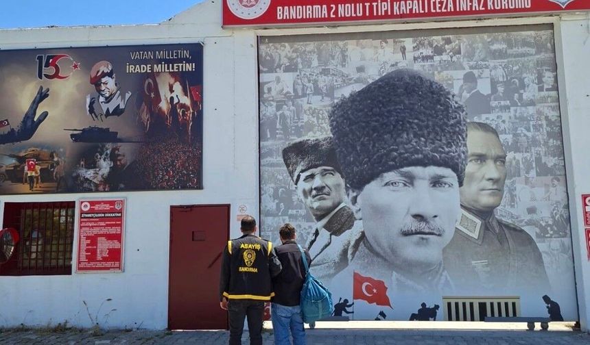 Bandırma'da 60 yıl hapis cezasıyla aranan şahıs kıskıvrak yakalandı