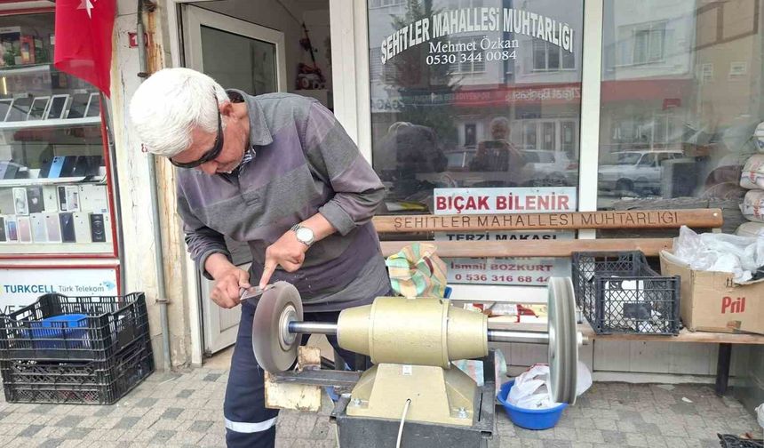 Hisarcık’ta kurban hazırlığı hızlandı: Bıçakçılarda uzun kuyruklar oluştu