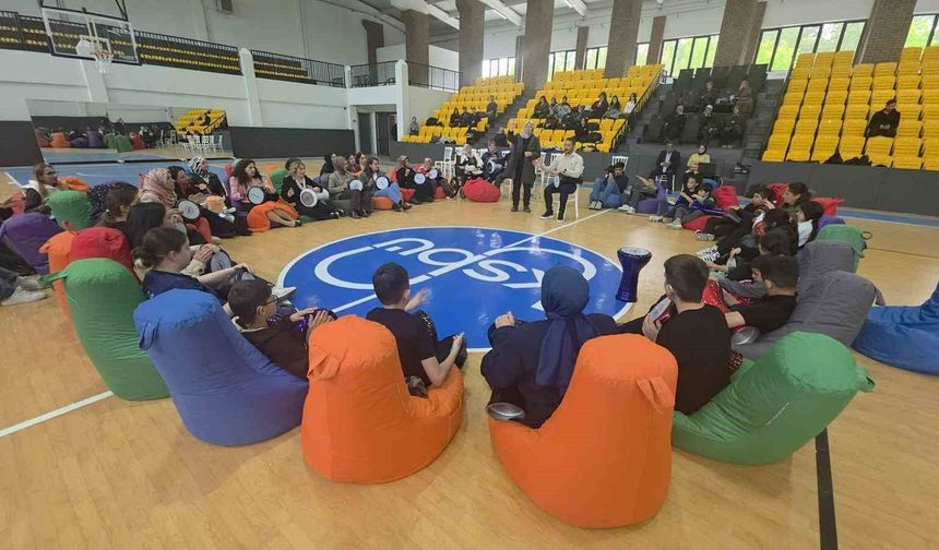 Kütahya’da Anlamlı Etkinlik: “Ritimde Birlikteyiz” İlgi Gördü