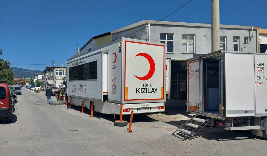Kızılay Kan Bağış Aracı Bereket Sanayi Sitesi’nde