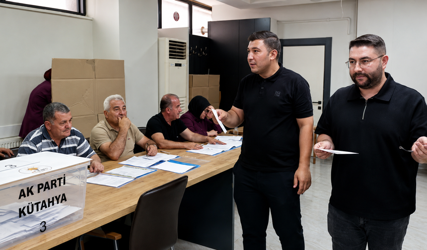 AK Parti Kütahya’da Yeni Başkan İçin Temayül Yapıldı