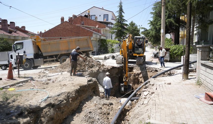 Tavşanlı’da Altyapı ve Üstyapı Çalışmaları Sürüyor