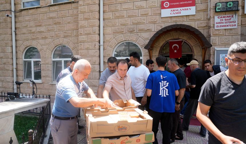 Tavşanlı’da Aşure Bereketi