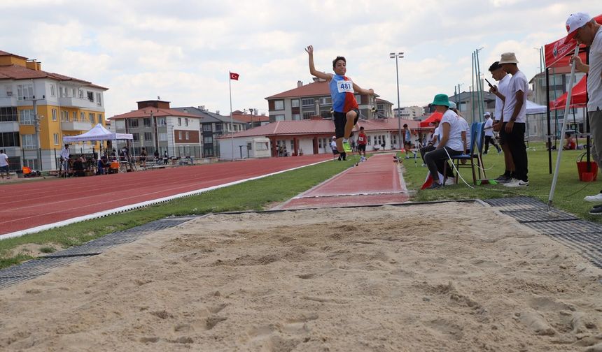 Kütahya’da Naili Moran U14-U16 Atletizm Yarışmaları tamamlandı