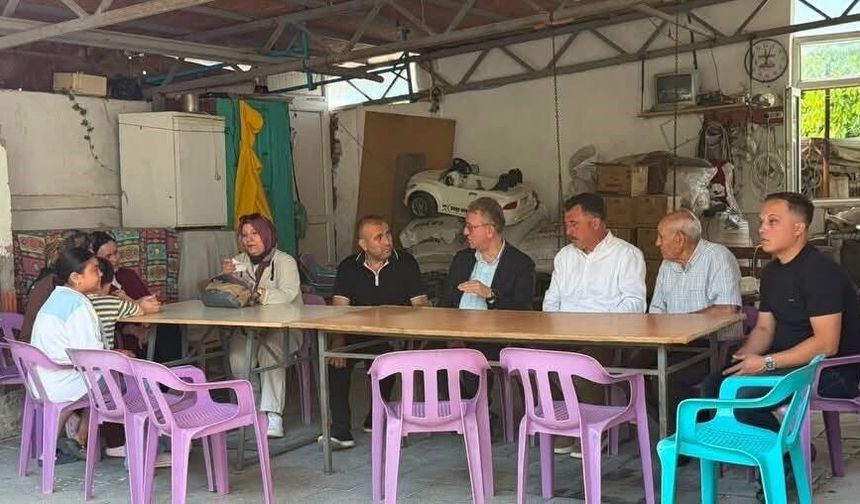 Kütahya'nın Hisarcık ilçesinde AK Parti'den hane ziyaretleri