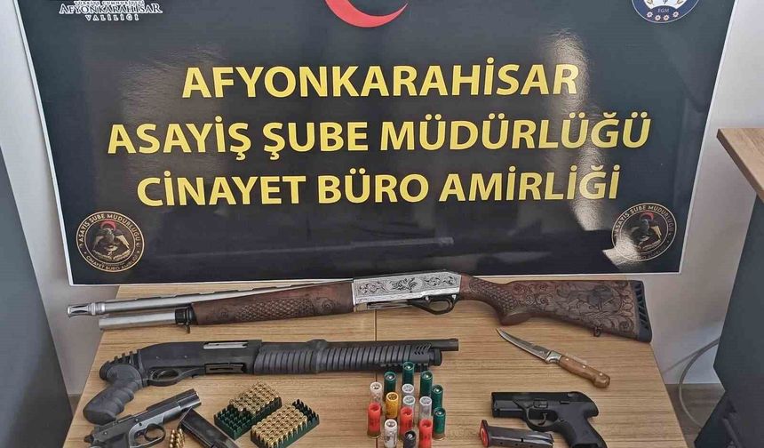 Polis telefon dolandırıcılarının 3 milyonluk oyununu bozdu