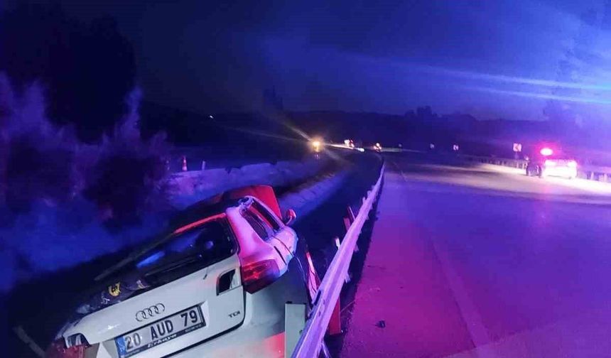 Savrulan otomobil refüje girdi: 1 ölü