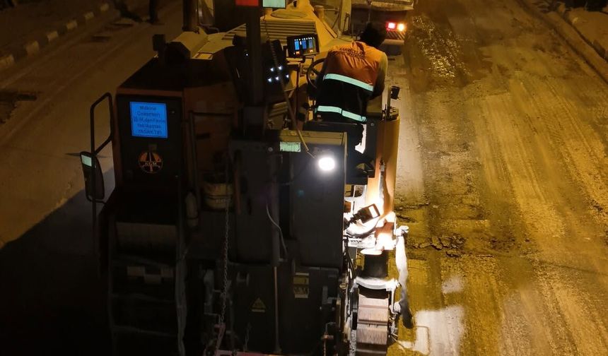 Aslanapa'da ulaşım altyapısını güçlendirme çalışmaları devam ediyor