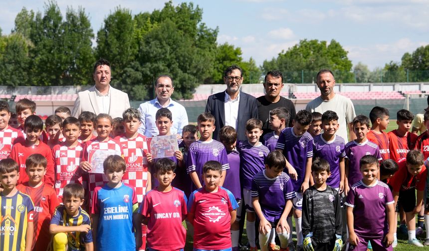 Tavşanlı'da futbol turnuvası heyecanı yaşandı