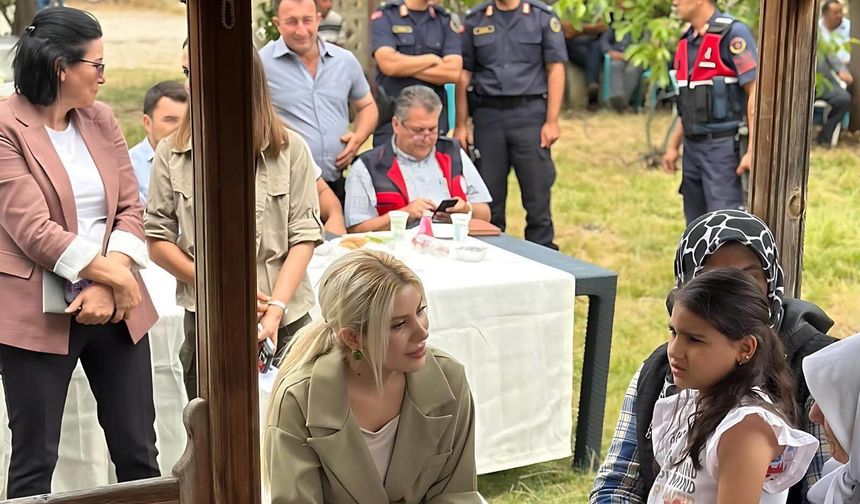 Altıntaş Kaymakamı Yıldırım köy ziyaretinde vatandaşlarla buluştu