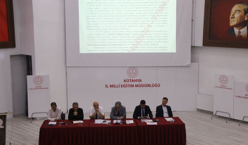 Kütahya’da yeni eğitim yılı öncesi müdürler kurulu toplandı