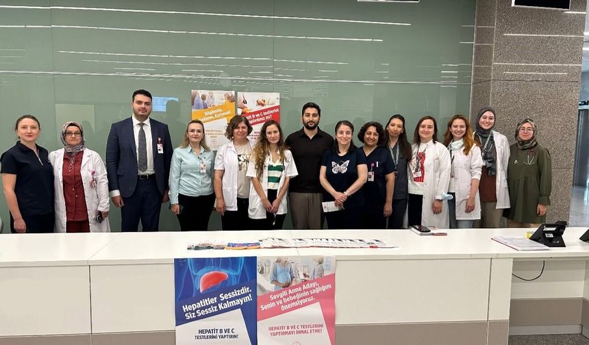 Kütahya Şehir Hastanesi'nde 'hepatite' karşı bilgilendirme etkinliği düzenlendi