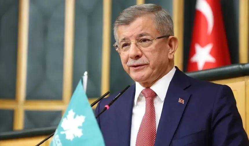 Gelecek Partisi Resmen Feshedildi: Siyasi Faaliyetlerine Son Verdi