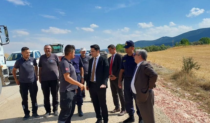 Dumlupınar Kaymakamı Karahan, köy ziyaretinde vatandaşlarla bir araya geldi