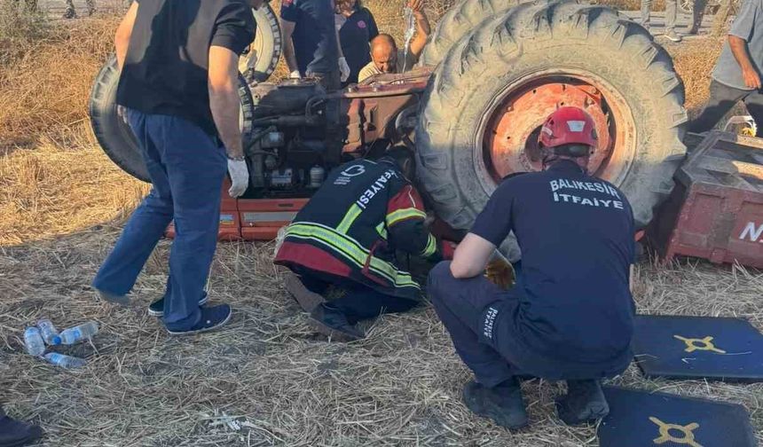 Balıkesir'de traktör ve otomobil kaza yaptı 2 yaralı