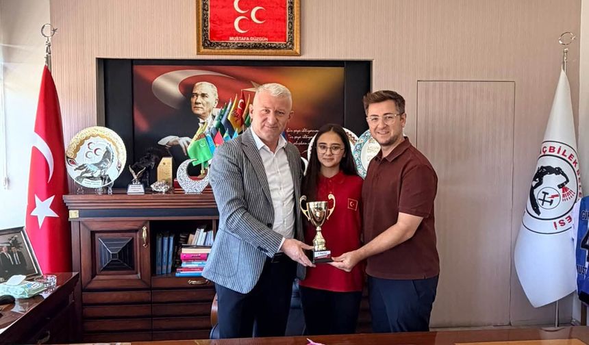 Tavşanlılı genç sporcu Basel'de bronz madalya kazandı