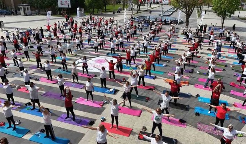 Gediz'de kadınlara özel aerobik, step ve pilates çalışmaları başlıyor: Kayıt tarihleri açıklandı