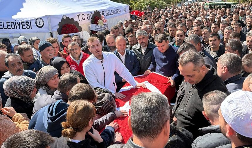 Madendeki göçükte hayatını kaybetmişti: 2 çocuk babası işçi Gediz'de son yolculuğuna uğurlandı