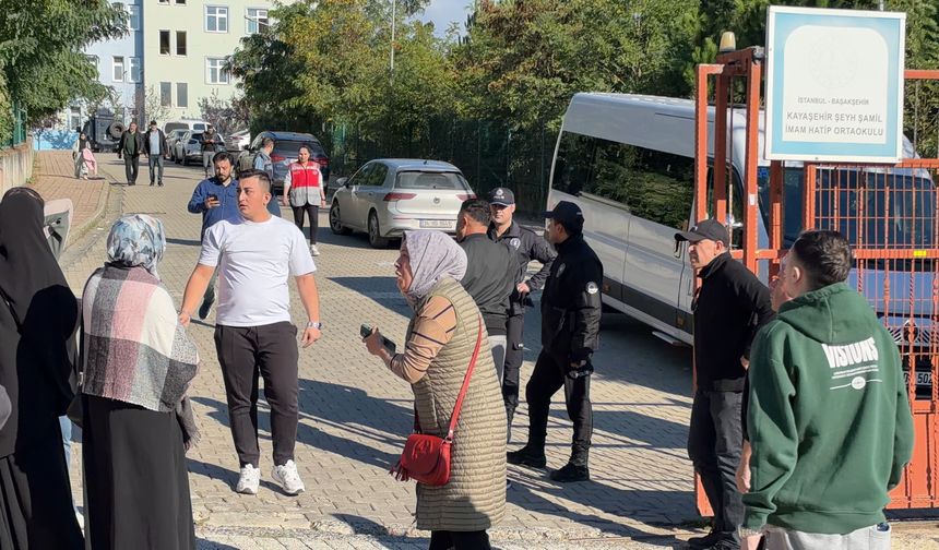 Orta okulda bıçaklı saldırı: 6 öğrenci yaralandı