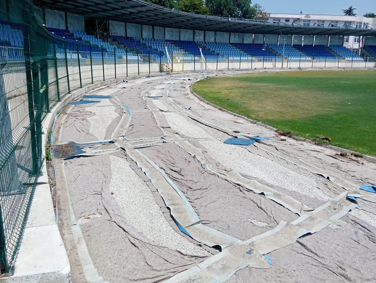 Dumlupınar Stadyumu Yenileniyor (2)
