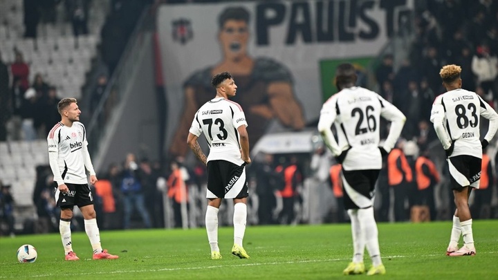 2611241G Kk N J I N Besiktas Uzuntu Aa