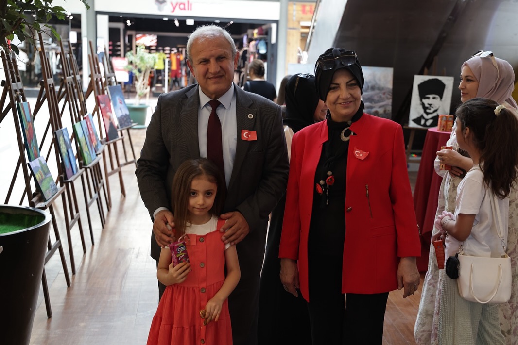 539804826 18385844164134776 4718981143528981032 N