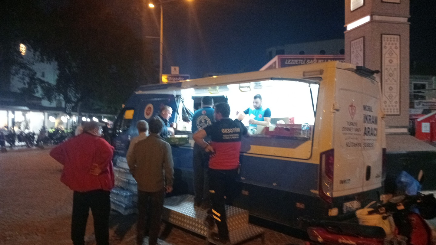 Kütahya’dan sındırgı depremine anında destek-2