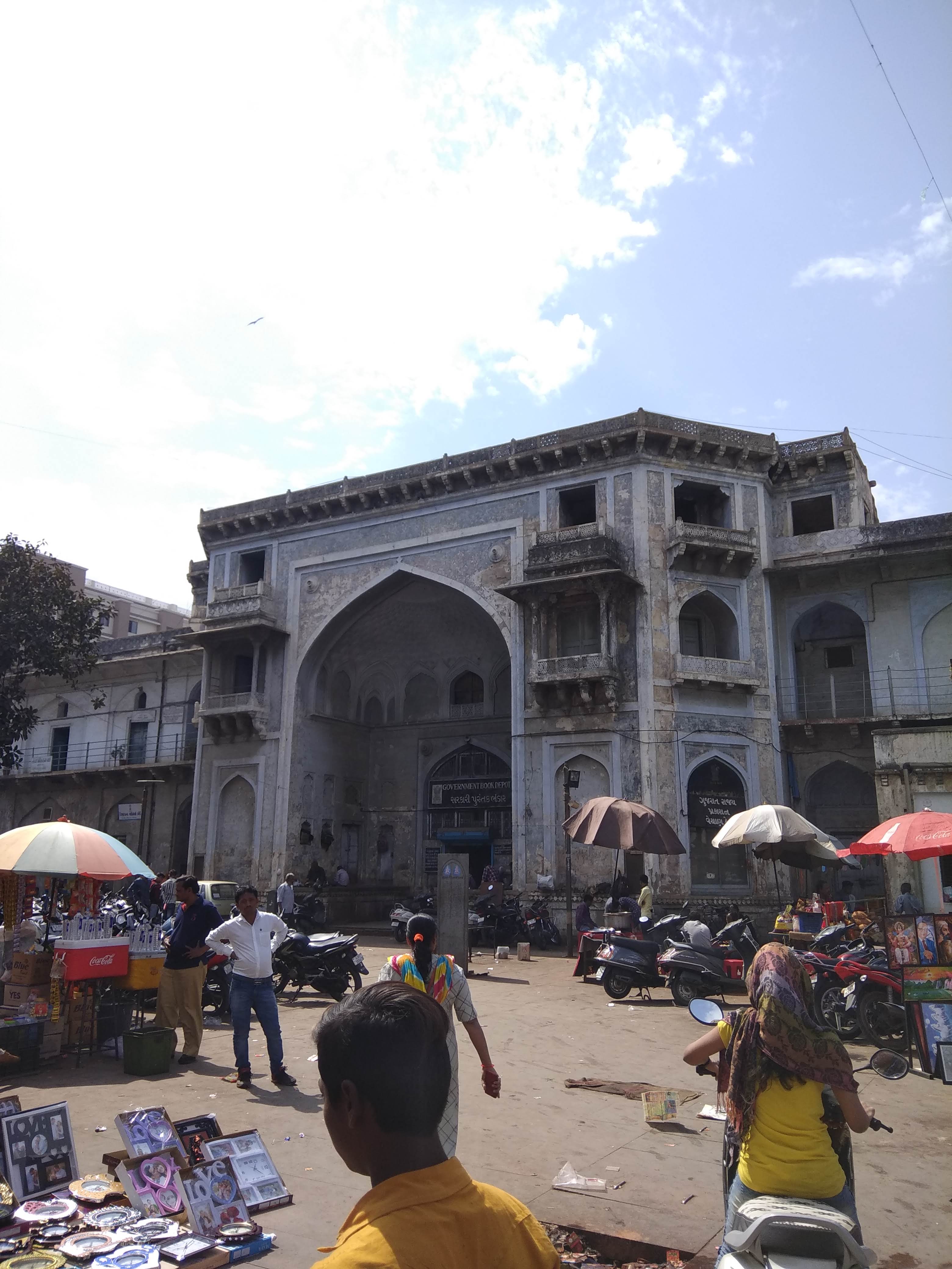 Azam Han1