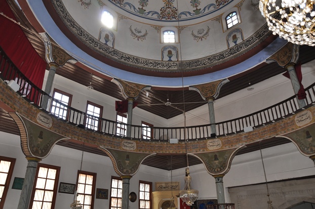 Dönenlercamii
