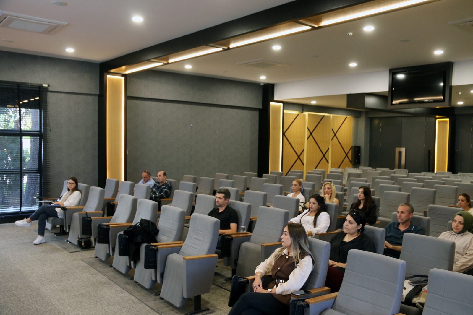 Ff3C83F4 F163 4E1E Aeaf 4B54Efb706Bd