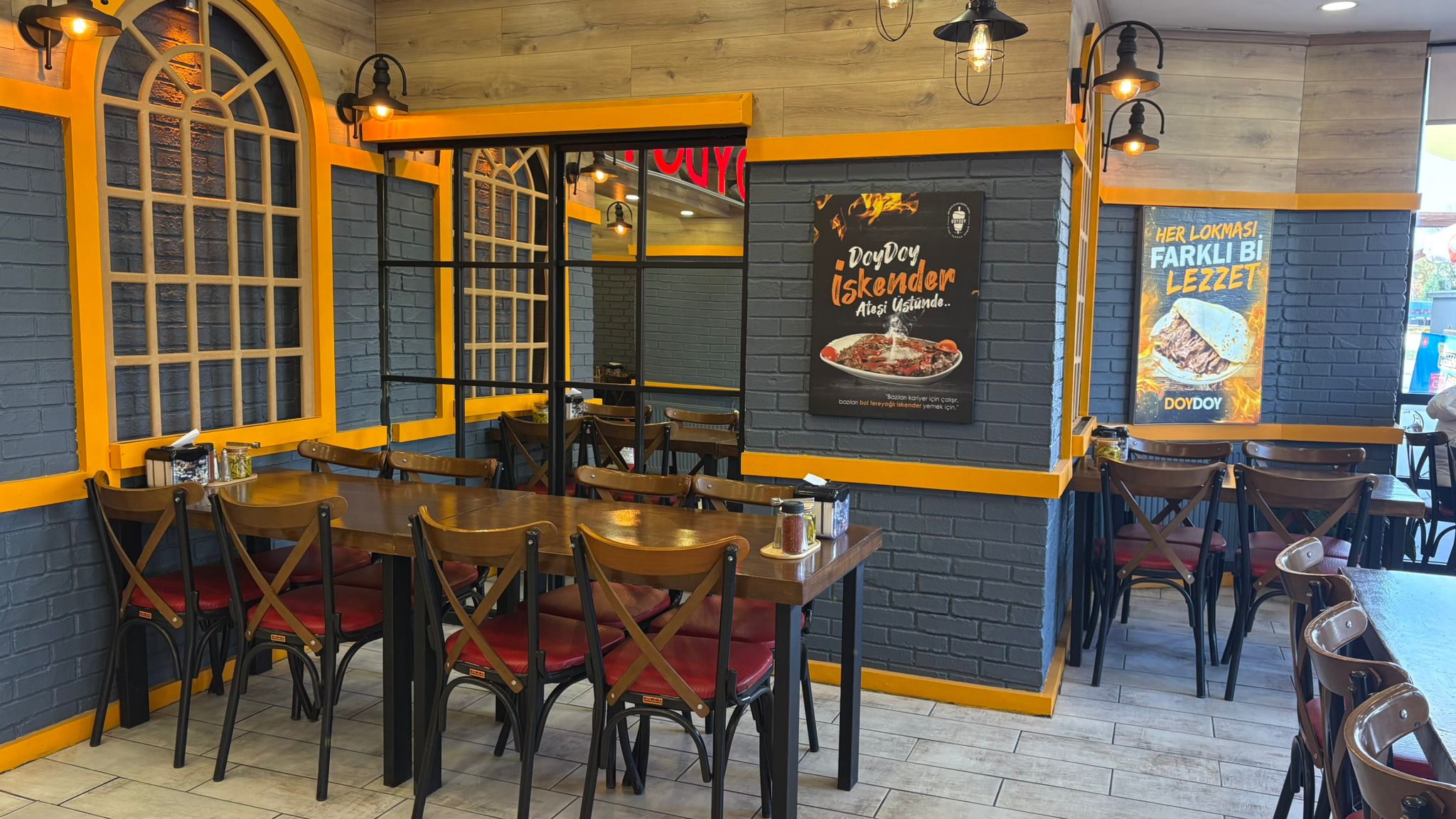 841D3831 B61F 41B8 94Ed Eb0B8834C82A