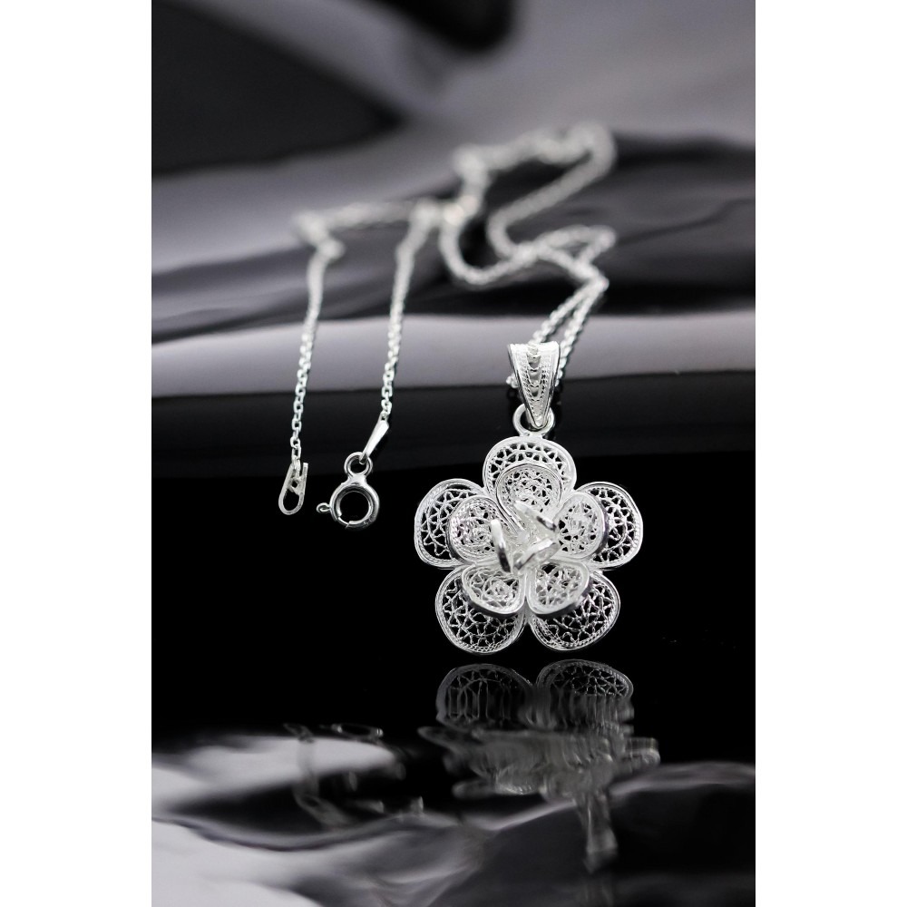 9Ef57447 D17F 41De A383 884660Fec1D3