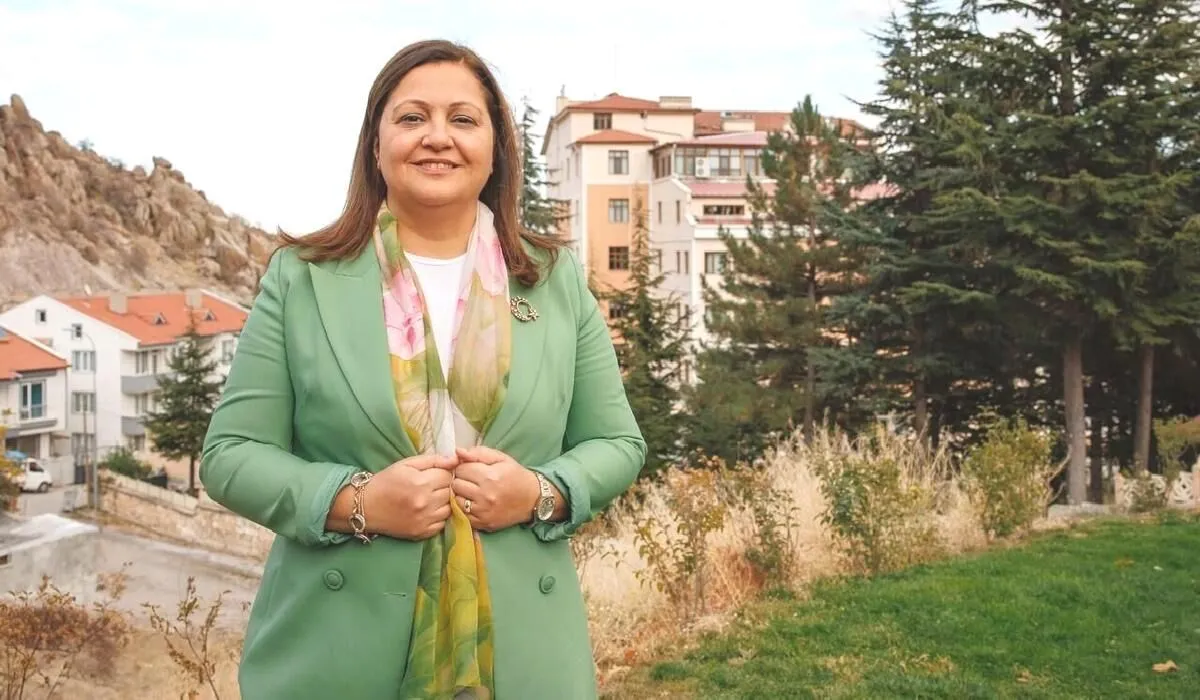 Afyonkarahisar Belediye Baskani Burcu Koksal